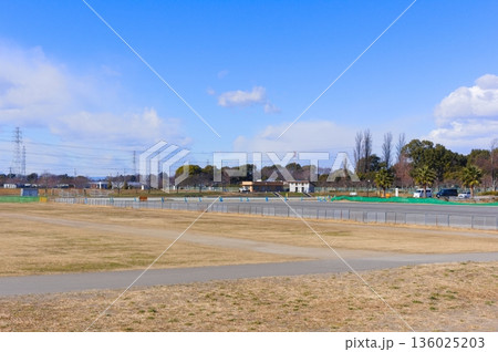 埼玉県越谷市しらこばと運動公園周辺2026年1月 埼玉県越谷市しらこばと運動公園周辺2026年1月 136025203