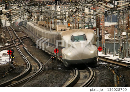 日本の大動脈を駆ける!! 東海道新幹線 N700A ～米原駅にて駅にて 136028790