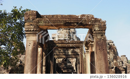 カンボジア アンコールトム バイヨン寺院 カンボジア アンコールトム バイヨン寺院 136028916