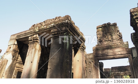 カンボジア アンコールトム バイヨン寺院 カンボジア アンコールトム バイヨン寺院 136028918