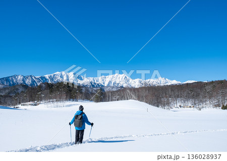 中山高原・スノートレッキング （北アルプスの眺め） 136028937
