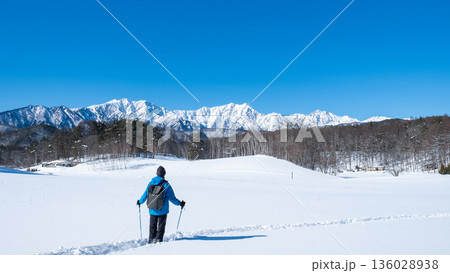 中山高原・スノートレッキング （北アルプスの眺め） 136028938