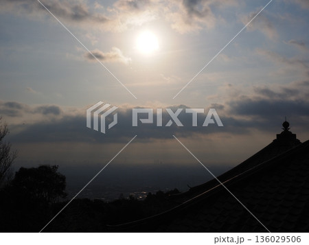 幻想的な朝の風景 幻想的な朝の風景 136029506