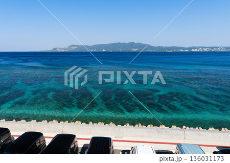 沖縄で見つけた南国の豊かな自然と文化を感じる風景 沖縄で見つけた南国の豊かな自然と文化を感じる風景 136031173