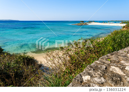 沖縄で見つけた南国の豊かな自然と文化を感じる風景 136031224