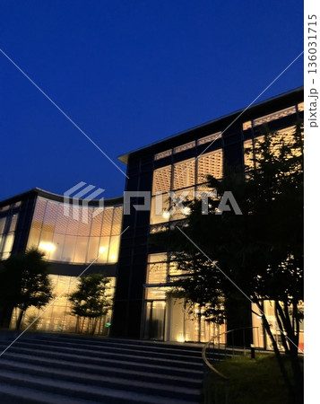 メディアコスモス 136031715