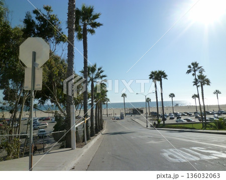 ロサンゼルス　サンタモニカ 136032063