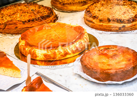 サンセバスチャン、海の見える街、港町、真夏、スペイン 136033360