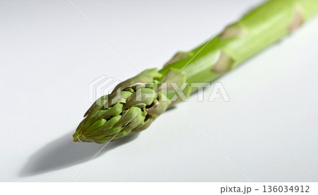 余白を活かしたアスパラガス 早春のフレッシュコンセプト 136034912