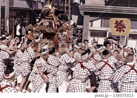 古写真 1957年 鹿島神社例大祭の神輿渡御 古写真 1957年 鹿島神社例大祭の神輿渡御 136035813