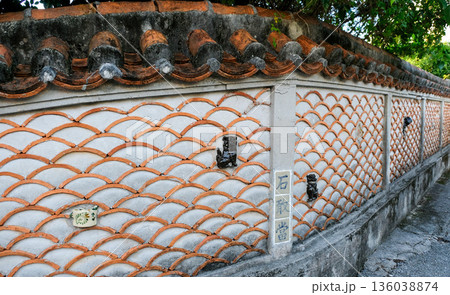 沖縄の石敢當　いしがんとう 136038874