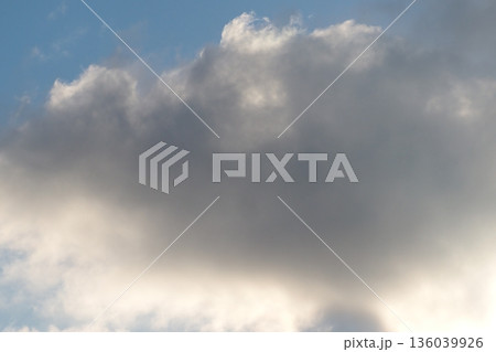 雲の向こうは青空 雲の向こうは青空 136039926