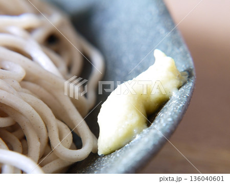 家庭で食べる蕎麦(ワサビ付き) 家庭で食べる蕎麦(ワサビ付き) 136040601