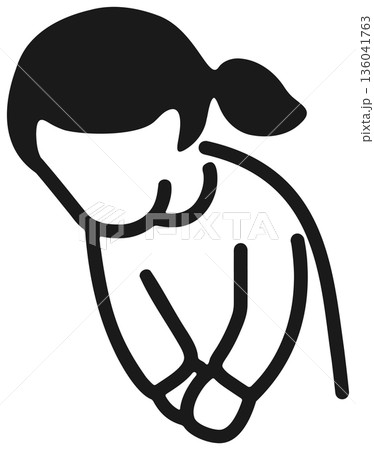 謝罪する女性 136041763