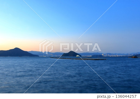 黄昏時の江田島から広島市方面を望む 黄昏時の江田島から広島市方面を望む 136044257