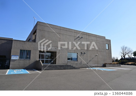 岐南町図書館・歴史民俗資料館（岐阜県） 136044886