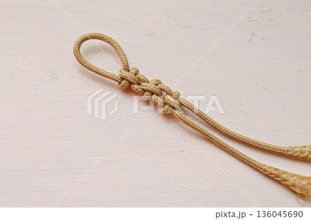 パラコードで叶結び 136045690