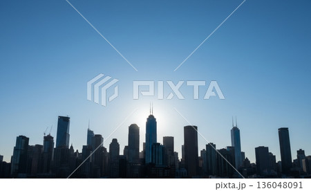 都会のオフィスビル群のシルエット 136048091