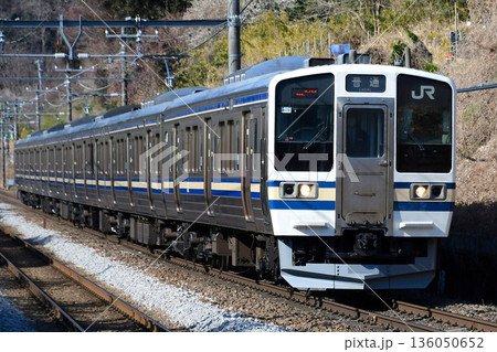 211系2000番台N608編成スカ色　横須賀色　中央東線 136050652