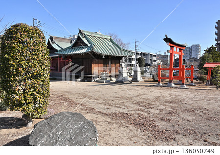 越谷散歩:下七左稲荷神社 境内 越谷市新越谷(旧.七左町) 越谷散歩:下七左稲荷神社 境内 越谷市新越谷(旧.七左町) 136050749