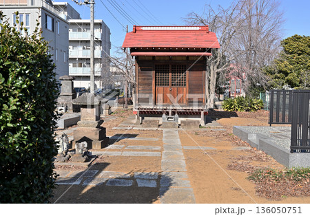 越谷散歩：下七左稲荷神社　真福寺(別当寺)の地蔵堂　越谷市新越谷（旧.七左町） 136050751