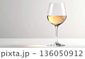 お洒落なワイングラスのイメージ画像 136050912