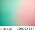 やさしい春色のパステルグラデーション背景 136052332