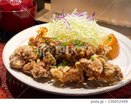 唐揚げ定食 唐揚げ定食 136052489