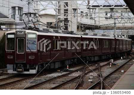 阪急8300系　構内入換 136053400