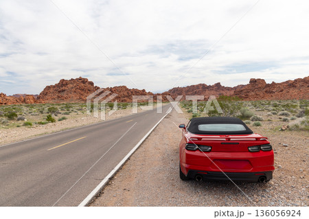 Road through Valley of Fire Park 136056924