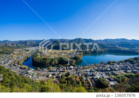 岐阜県川辺町の自然の風景 岐阜のグランドキャニオン 岐阜県川辺町の自然の風景 岐阜のグランドキャニオン 136057976