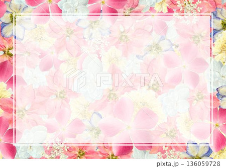 ピンクの押し花風フラワーフレーム背景|A4横・チラシ/案内状向け ピンクの押し花風フラワーフレーム背景|A4横・チラシ/案内状向け 136059728