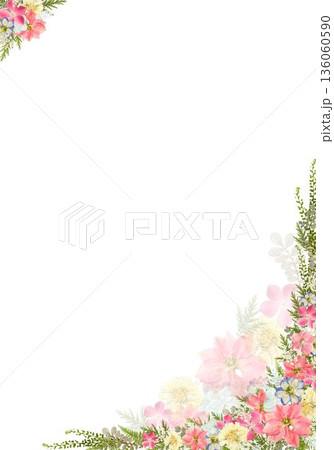 ピンクの花フレーム背景　余白たっぷりの上品なA4縦デザイン 136060590