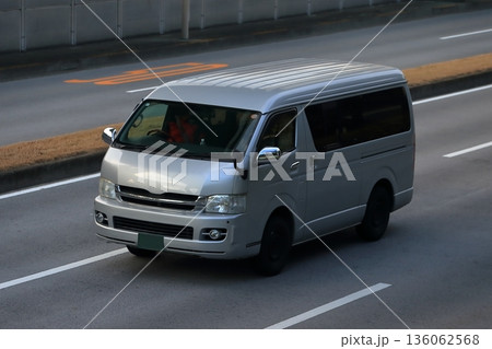 ワンボックスカー ワンボックスカー 136062568