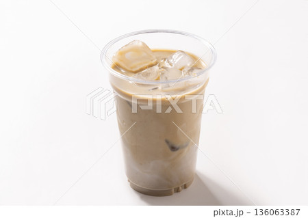 アイス　ほうじ茶ラテ 136063387