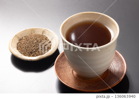 ほうじ茶 136063940