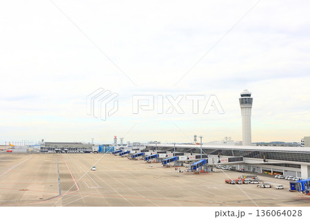 愛知県常滑市、中部国際空港の風景 愛知県常滑市、中部国際空港の風景 136064028