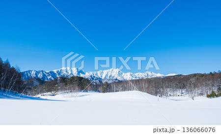 中山高原・スノートレッキング （北アルプスの眺め） 136066076