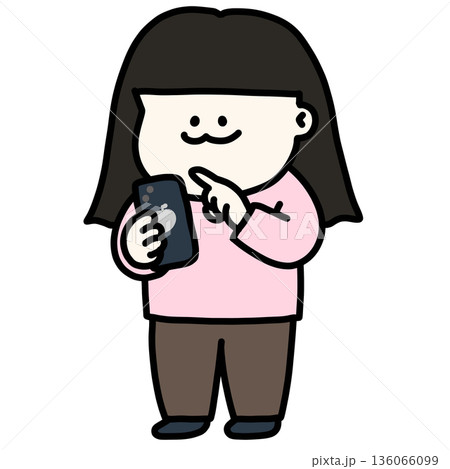 真面目な表情でスマホ画面を操作する若い普段着の女性 背景透過 真面目な表情でスマホ画面を操作する若い普段着の女性 背景透過 136066099