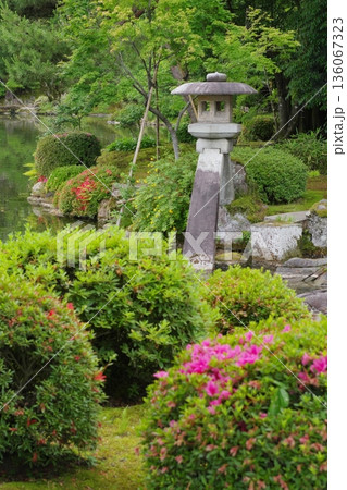 兼六園 徽軫灯籠 兼六園 徽軫灯籠 136067323