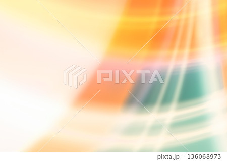 オレンジ・緑・紫色系　ラインの交差背景　半透明感　 136068973