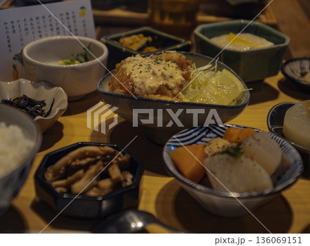 心満たされる贅沢。彩り豊かな和の御膳 心満たされる贅沢。彩り豊かな和の御膳 136069151