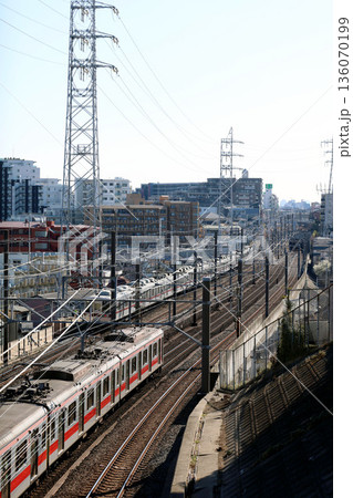 東京都と埼玉県の県境を行く鉄道 東京都と埼玉県の県境を行く鉄道 136070199