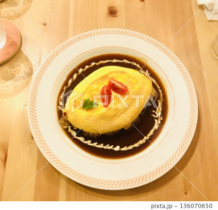 1日の終わり 一口すくい ふんわり 太陽のように笑って 136070650