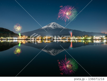 感動!  河口湖冬花火 136071218