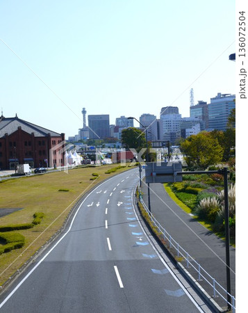 みなとみらいの都市道路 みなとみらいの都市道路 136072504