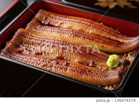 香ばしいタレが食欲をそそる特上うな重 136074579