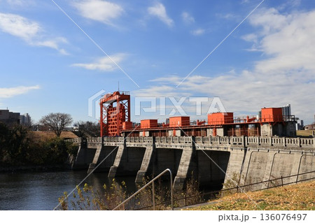 東京都北区岩淵の旧岩淵水門 東京都北区岩淵の旧岩淵水門 136076497
