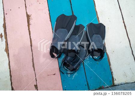 various various 136078205