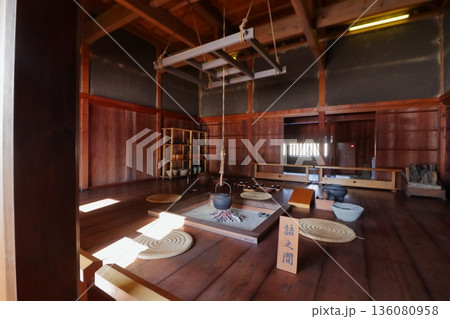 史跡 根城の広場 本丸跡の復元 日本100名城《青森》 史跡 根城の広場 本丸跡の復元 日本100名城《青森》 136080958